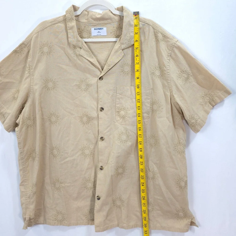 Old Navy embrace sun